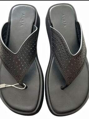 Alaïa Vienne Thong Platform Sandals Black Sz 41